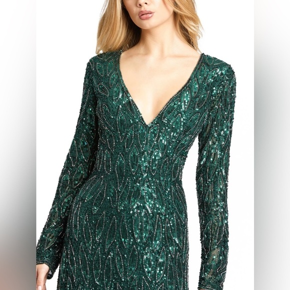 Mac Duggal 5451 NWOT LONG SLEEVE BEADED V-NECK GOWN - Picture 3 of 6